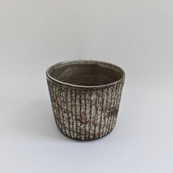 pair of coffee beakers