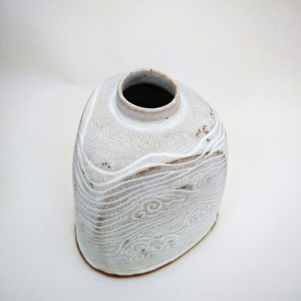 cloud vase